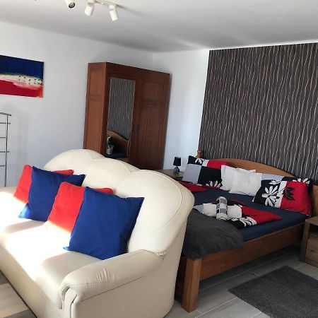 Leander Apartman Balatonakali Exterior foto